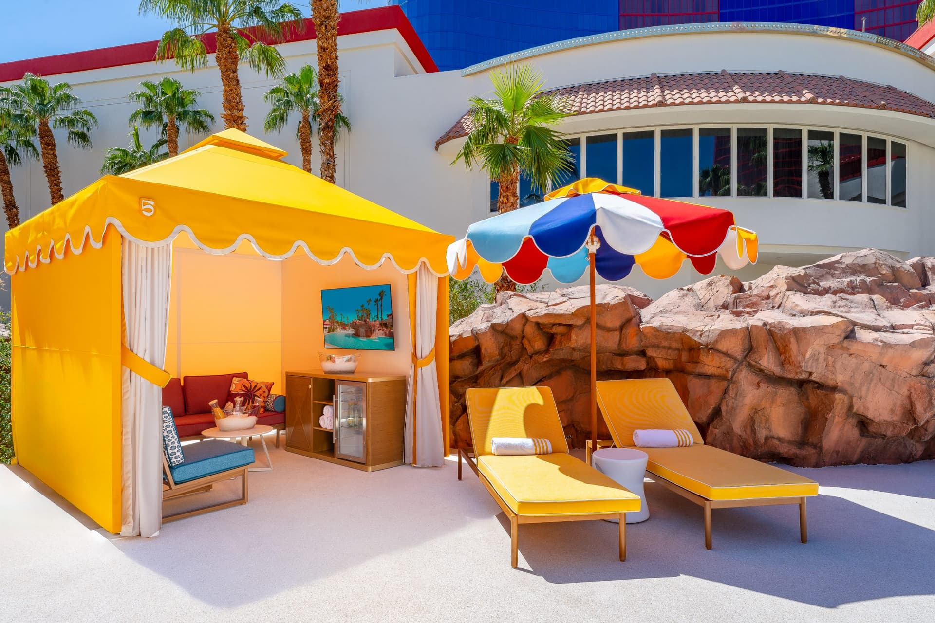Shell Pool Cabana