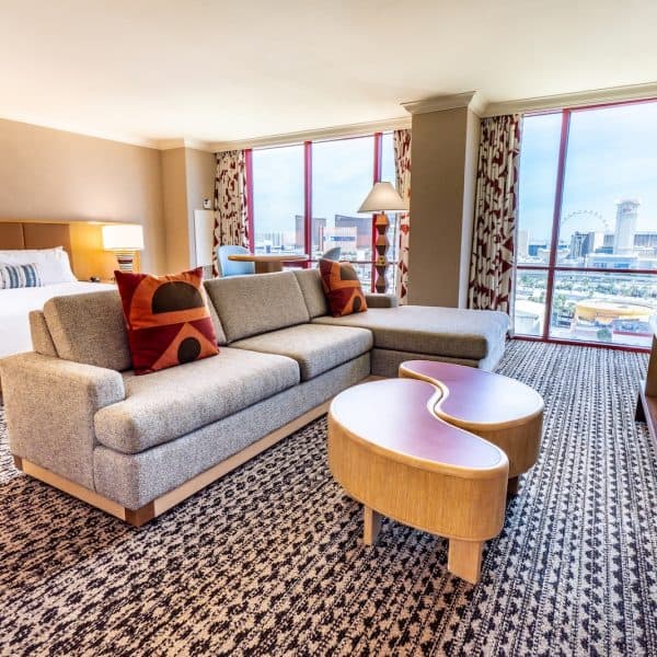 Image of a king standard suite in the Ipanema Tower at the Rio