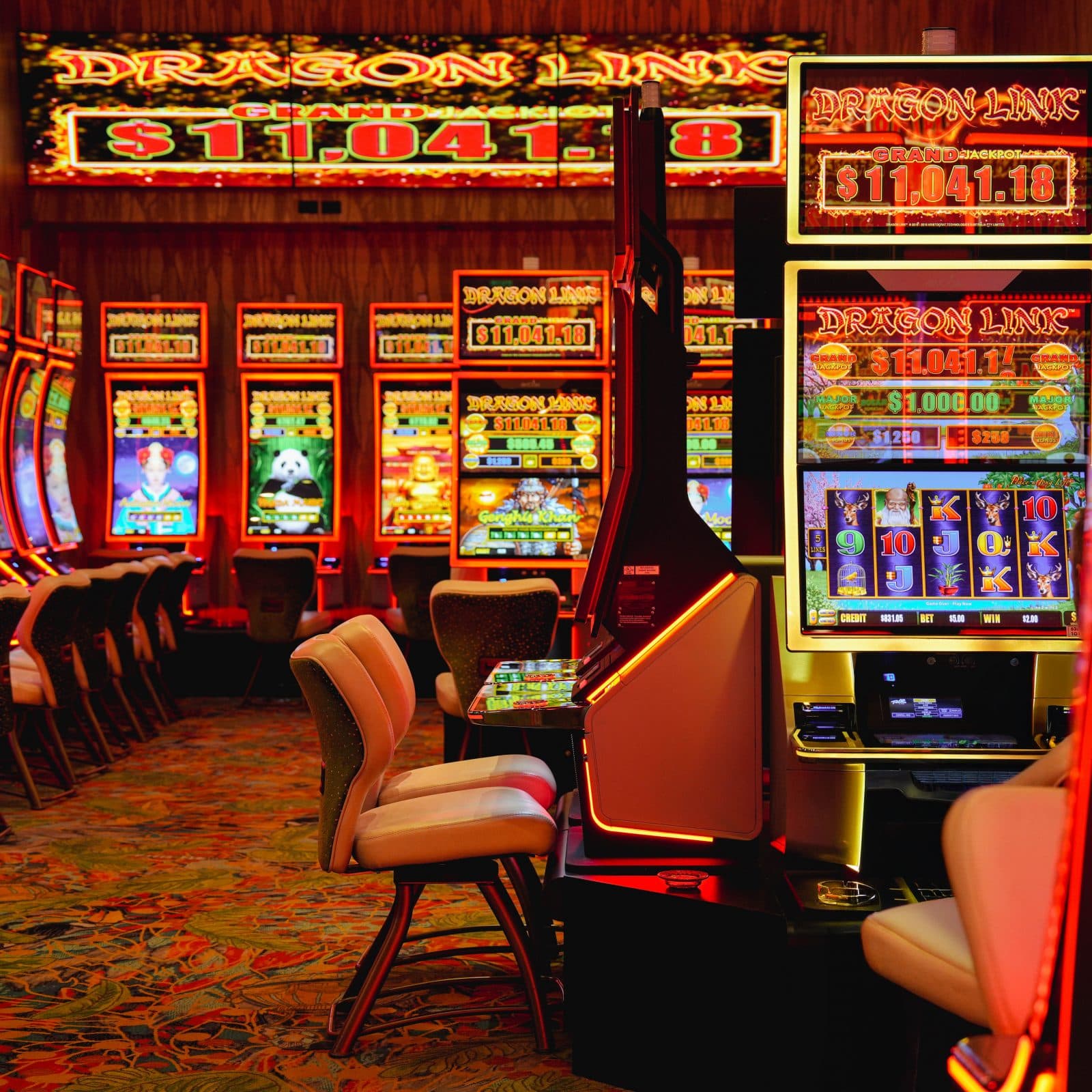 image of the dragon lair room at Rio Las Vegas